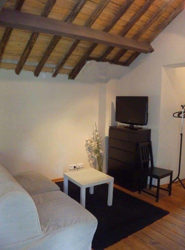 Domaine Du Moulin De Champie - Versailles - Gites & Suites Feucherolles Bagian luar foto