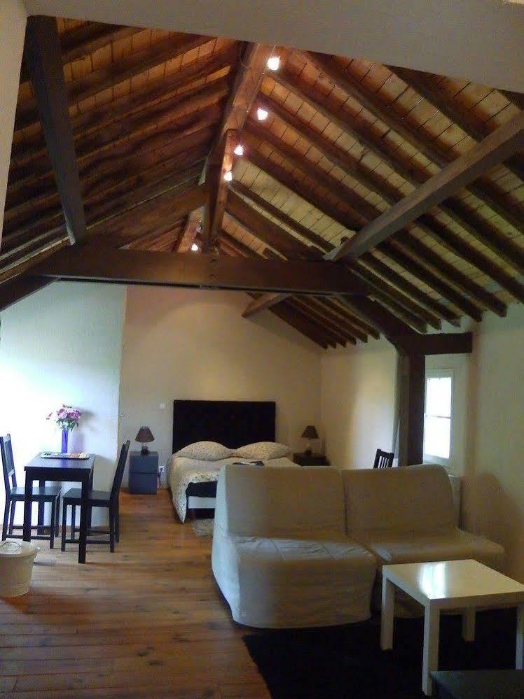 Domaine Du Moulin De Champie - Versailles - Gites & Suites Feucherolles Bagian luar foto