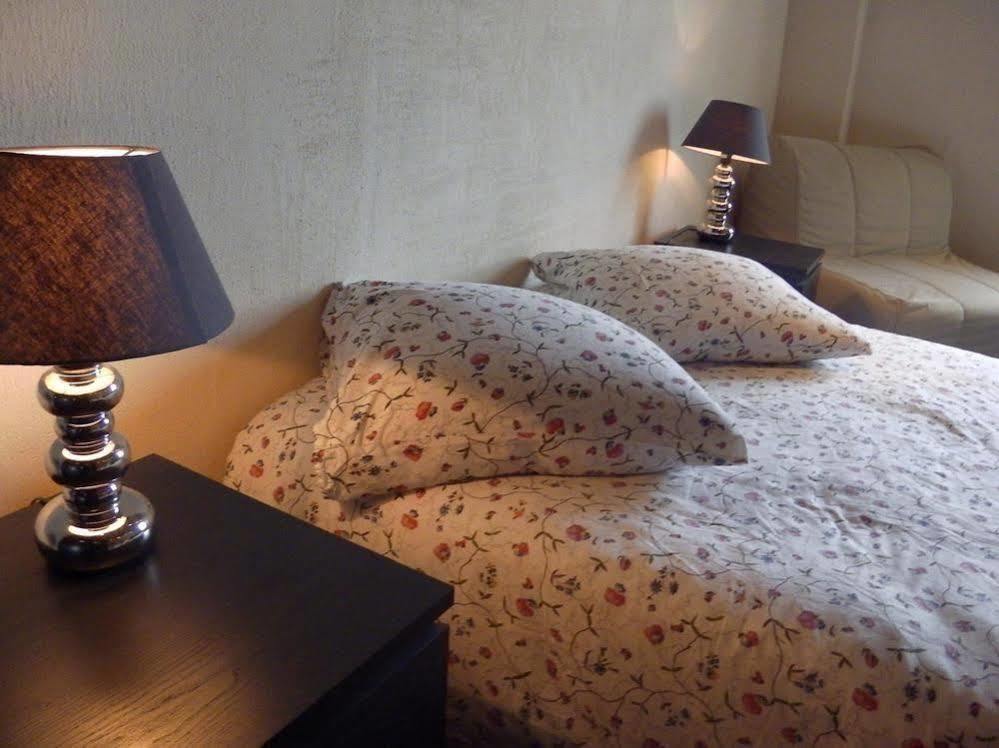 Domaine Du Moulin De Champie - Versailles - Gites & Suites Feucherolles Bagian luar foto