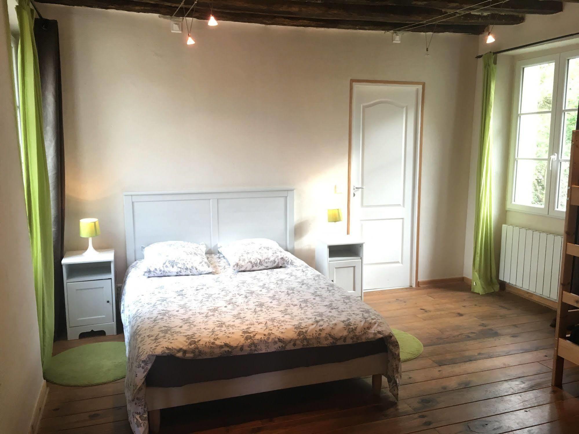 Domaine Du Moulin De Champie - Versailles - Gites & Suites Feucherolles Bagian luar foto